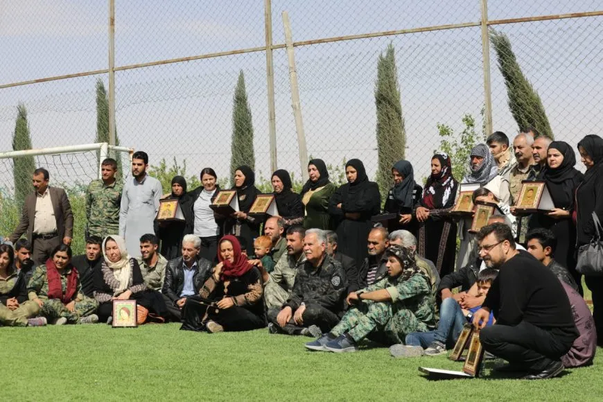 YPG/YPJ'ê şehîdên Tişrîn û Qereqozaqê bi bîr anîn