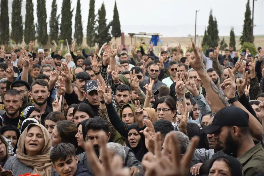 2 cangoriyên berxwedana Tişrînê hatin oxirkirin