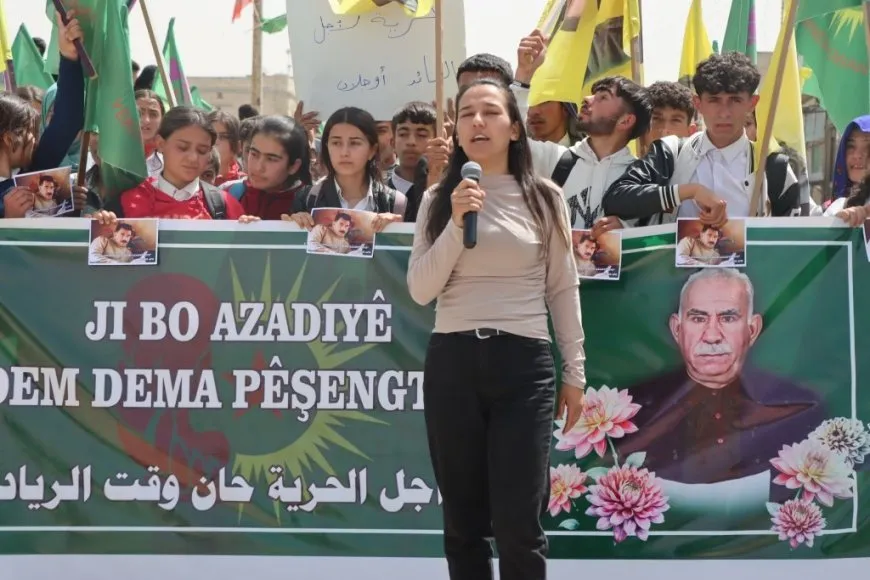 Ciwan ji bo azadiya fîzîkî ya Rêber Abdullah Ocalan meşiyan