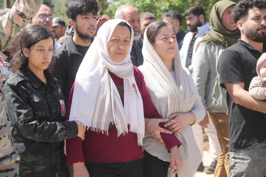 Li Qamişloyê merasîmê 2 şehîdan
