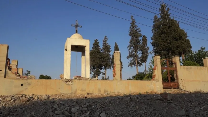 Ji nav kavilên bircê zengila dêra Til Talê dîsa bilind bû