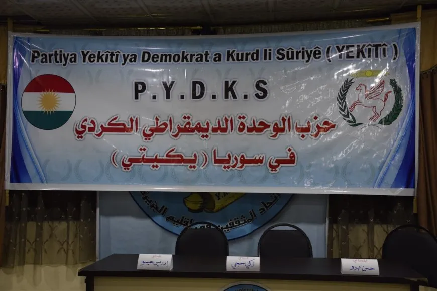 Parêzer û hiqûqnasan "Danezana destûrî" nîqaş kir