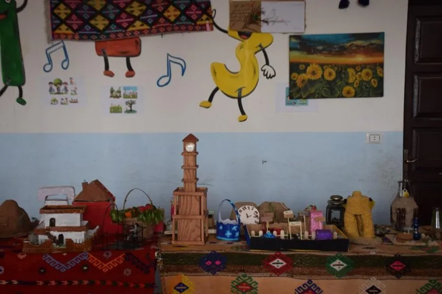Li Kobanê mamoste û xwendekaran pêşangehek vekir