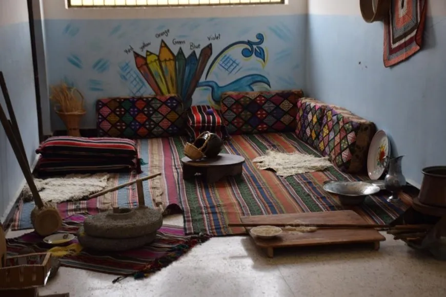 Li Kobanê mamoste û xwendekaran pêşangehek vekir