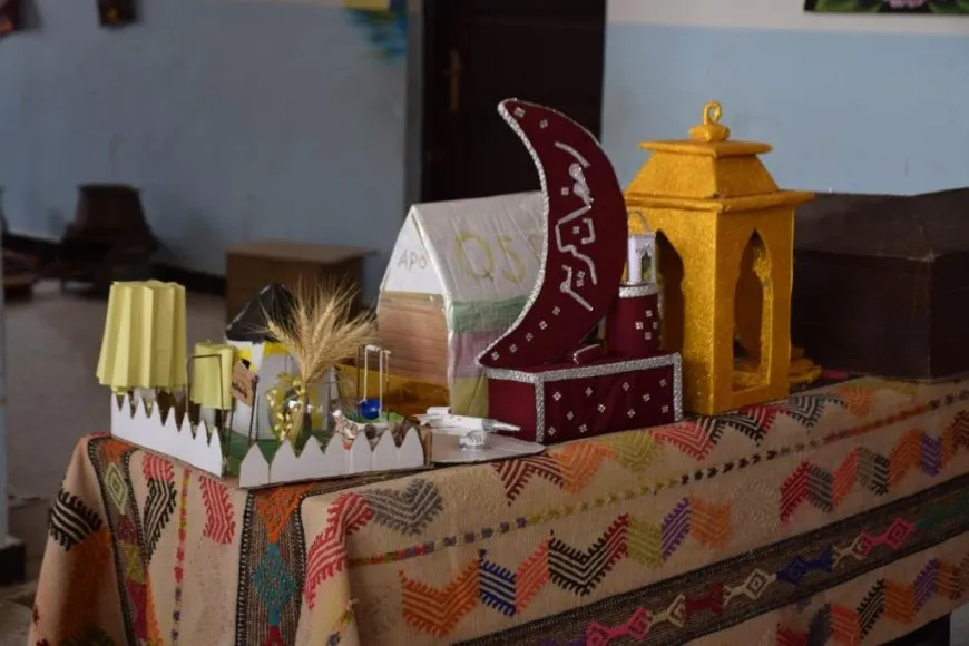 Li Kobanê mamoste û xwendekaran pêşangehek vekir