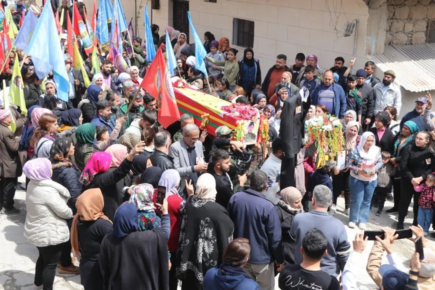 Li Helebê şehîdek hat oxirkirin û merasîma xiyabî ya 2 şehîdan hat lidarxistin