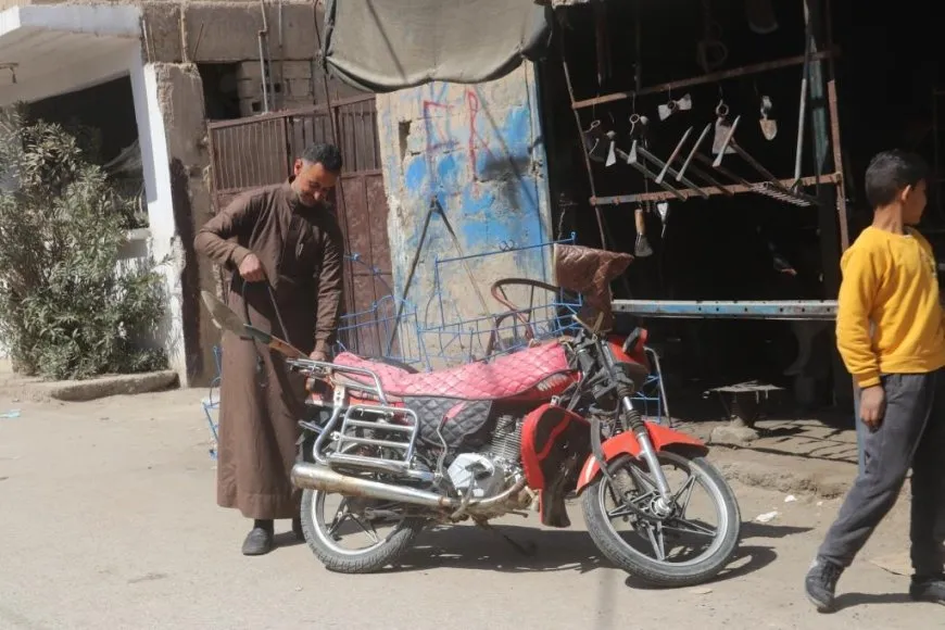 Mîrateyeke herêma Dêrazorê; hesinkariya erebî
