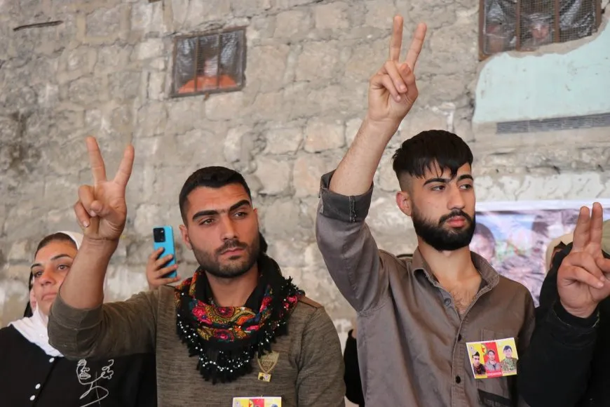 Sersaxî ji malbatên 3 şehîdan re hat xwestin