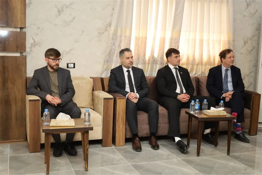 Şandeya Ewropî bi MSD û QSD’ê re rewşên leşkerî û siyasî nîqaş kirin