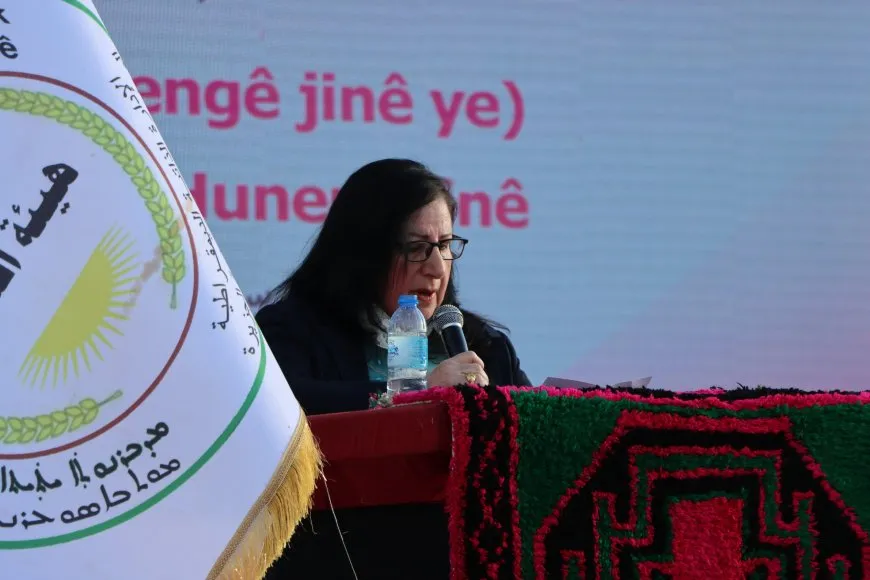 Festîvala Hunera Jinê bi rengîniya jinan dest pê kir