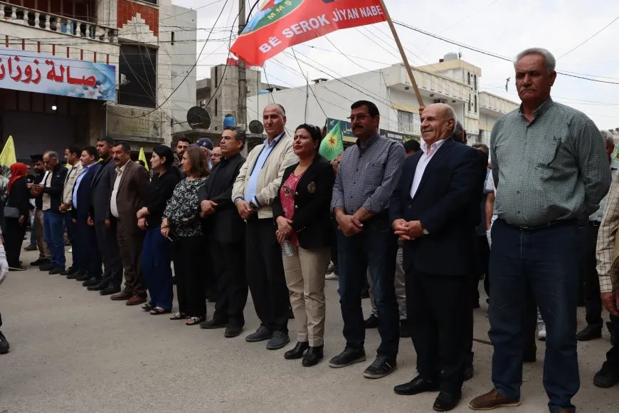Bi hezaran kes meşiyan: Armanca me ya pêşîn azadiya Rêbertî ye