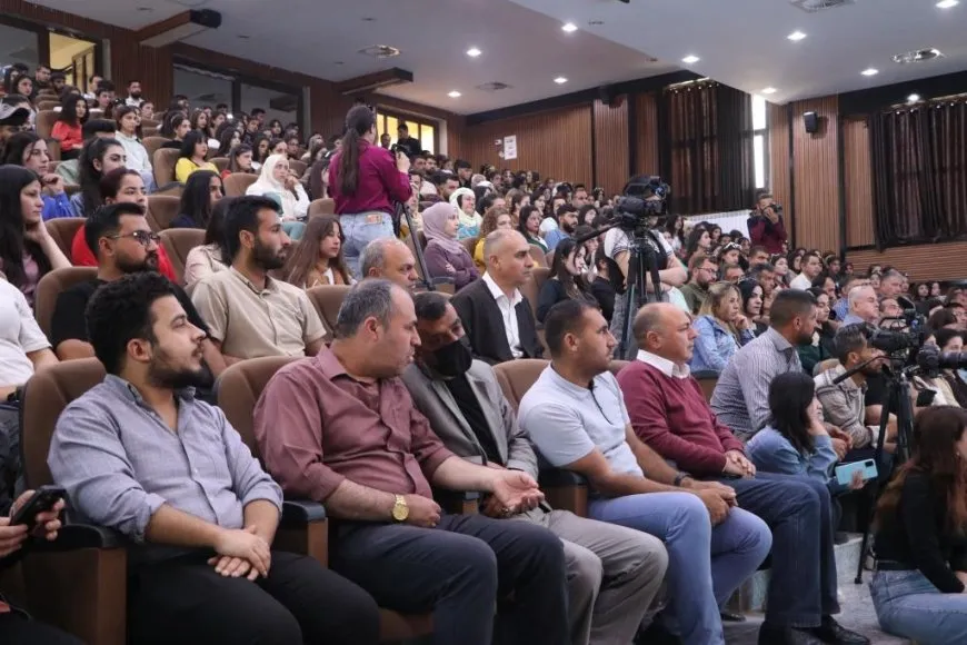 Li Kobanê Roja Rojnamegeriya Kurdî hat pîrozkirin
