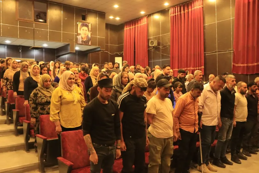 Li Kobanê têkildarî berxwedana li Tişrînê şanoyek hat pêşandan