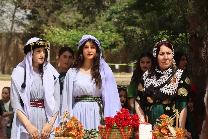 Festîvala Biharê ya Zanîngeha Rojava dest pê kir