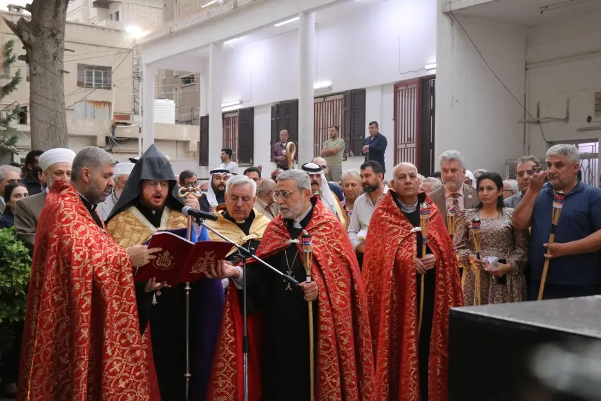 Bi çalakiyeke girseyî qurbaniyên komkujiya Ermenan bi bîr anîn