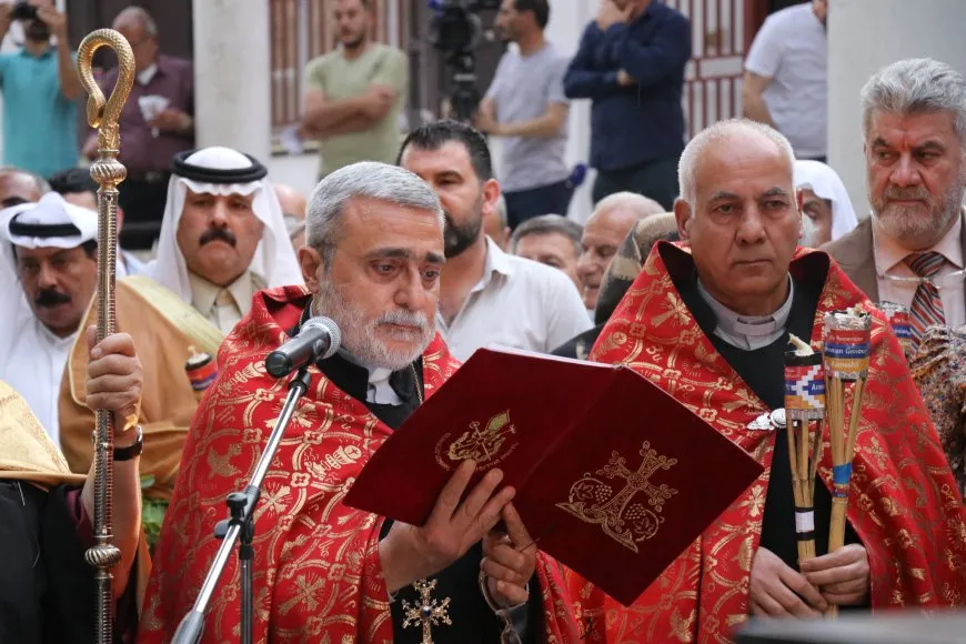 Bi çalakiyeke girseyî qurbaniyên komkujiya Ermenan bi bîr anîn