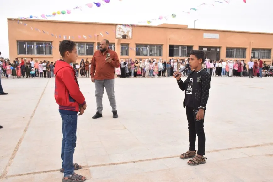 Navenda Perwerdeyê ya Şedadê mamosta û şagirt xelat kirin