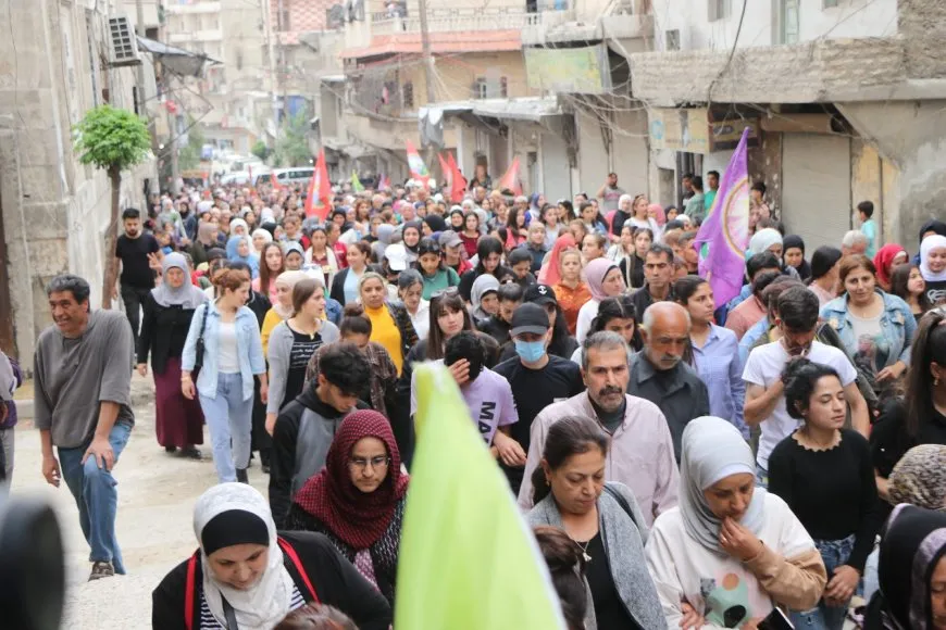 Xelkê Şêxmeqsûdê xatir ji 2 şehîdên xwe xwest