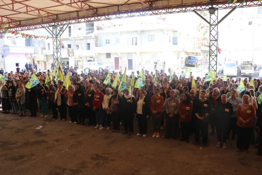 Şêniyên Helebê sersaxî dan malbatên şehîdan Mezlûm û Gîvara