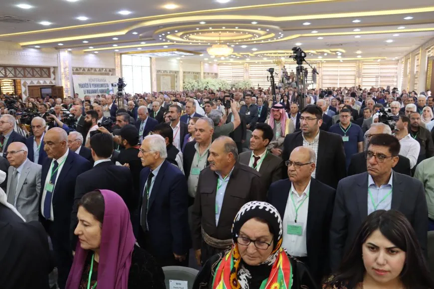 Konferansa Yekrêzî û Yekhelwesta Kurdî dest pê kir