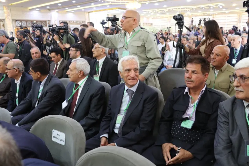 Konferansa Yekrêzî û Yekhelwesta Kurdî dest pê kir
