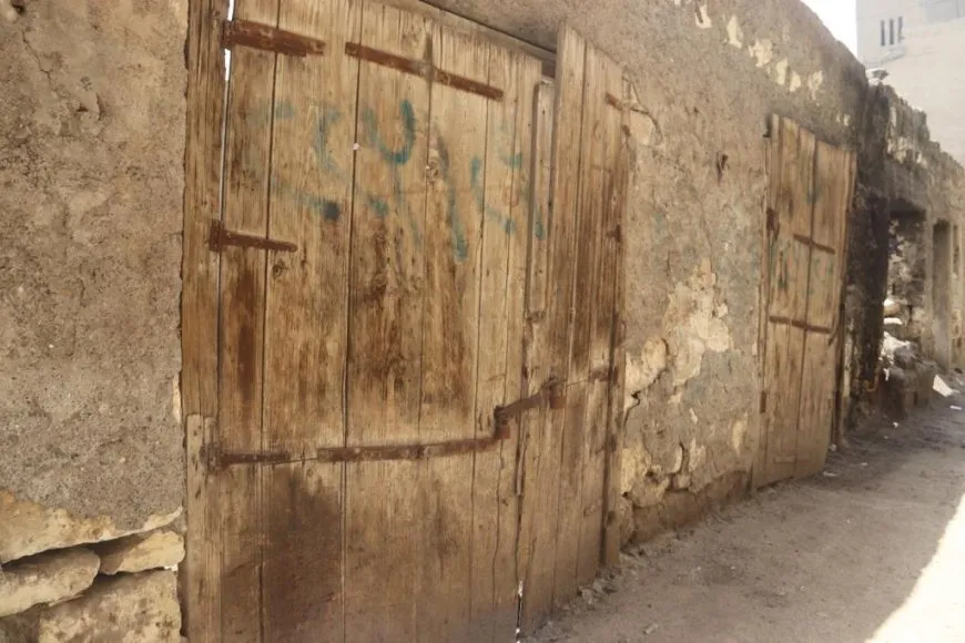 Deriyên darîn; sembola dîroka kevnar a bazara Reqayê