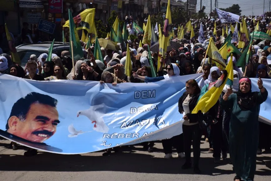 Bi sedan kes ji bo azadiya fîzîkî ya Rêber Abdullah Ocalan daket qadan