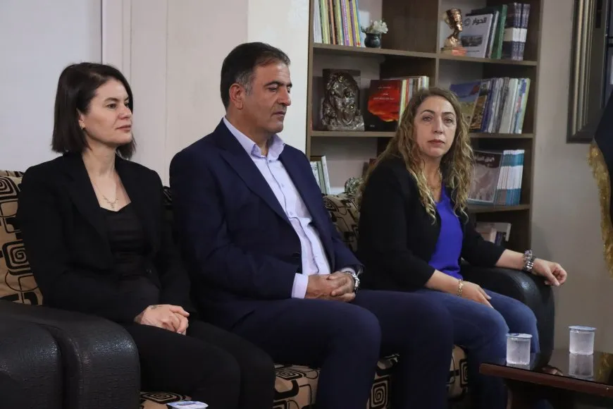 Şandeya DEM Partî û DBP’ê serdana MSD`ê kir