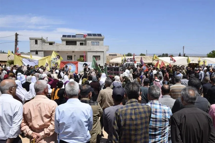 ‛Berxwedana şehîdan rê li ber lidarxistina Konferansa Yekrêziya Kurdî vekir’
