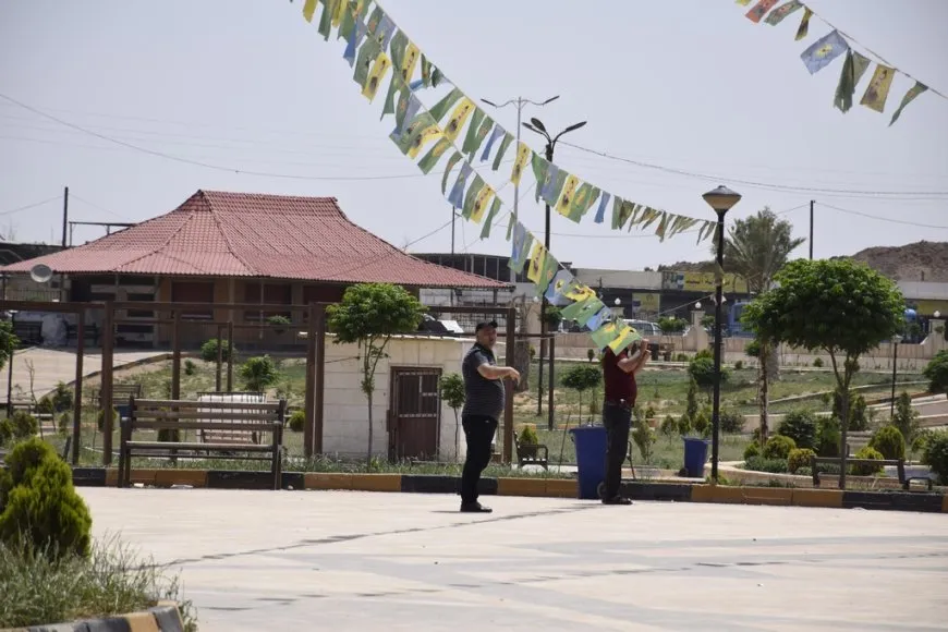 Li Hesekê Parka 4’ê Nîsanê ji bo pîrozbahiya 1’ê Gulanê hate xemilandin