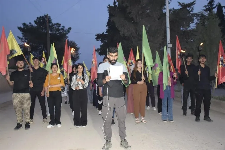 Ciwanên Dirbêsiyê: Mifteya çareserî û aştiyê di azadiya Rêber Apo de ye