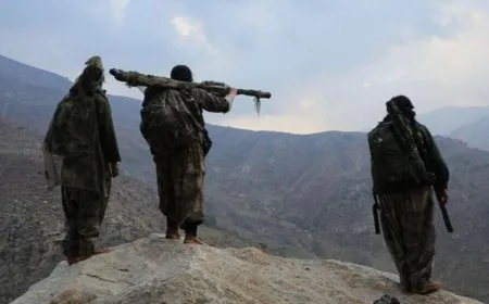 Ji HPG'ê bîlançoa şer a meha Nîsanê: Artêşa Tirk a dagirker 9790 carî êrîş kir