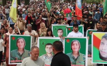 Ji bo 3 cangoriyên azadiyê merasîmeke biheybet