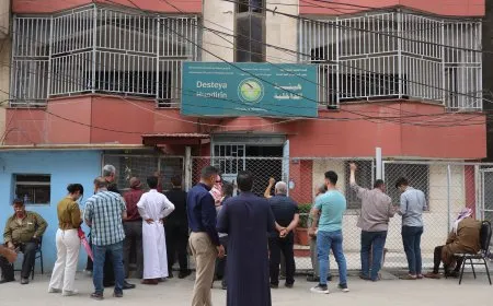 Rêveberiya Xweser pasportên berî hilweşîna Baas’ê derketine li xwediyan belav kirin