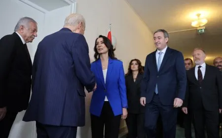 Hevdîtina DEM Partî û MHP’ê dawî bû