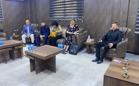 Şandeyek Ewropî serdana Kobanê kir