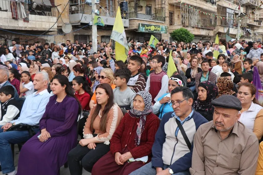 'Şaristanî bi zendên karkeran tên avakirin'
