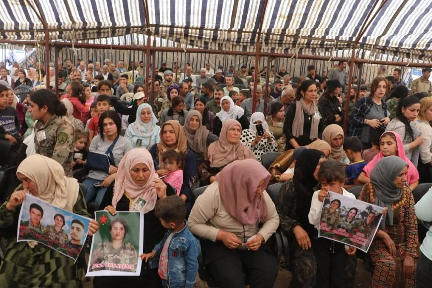 ‛Bi saya şehîdan destkeftiyên Şoreşa Rojava parastî ne’
