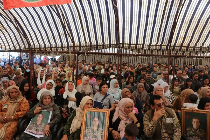 ‛Bi saya şehîdan destkeftiyên Şoreşa Rojava parastî ne’