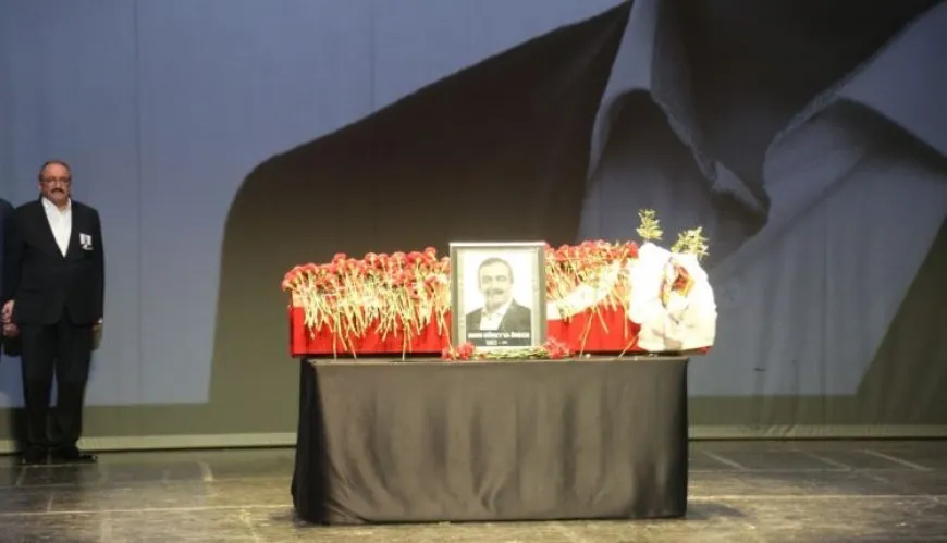 Peyama Rêber Abdullah Ocalan di merasîma Onder de hate xwendin