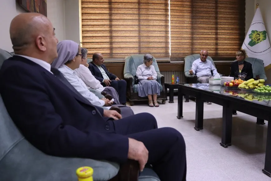 Şandeke ji nûnerên dêran li Sûriyeyê serdana Bakur û Rojhilatê Sûriyeyê kir