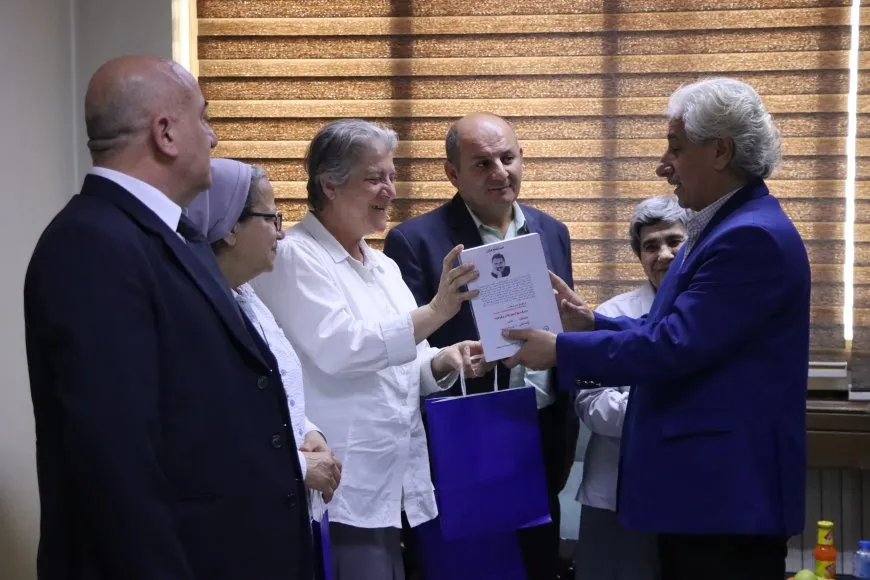 Şandeke ji nûnerên dêran li Sûriyeyê serdana Bakur û Rojhilatê Sûriyeyê kir