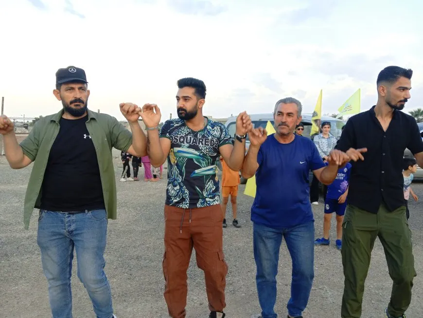 Li Bakur û Rojhilatê Sûriyeyê pîrozbahiyên serketina Tişrînê