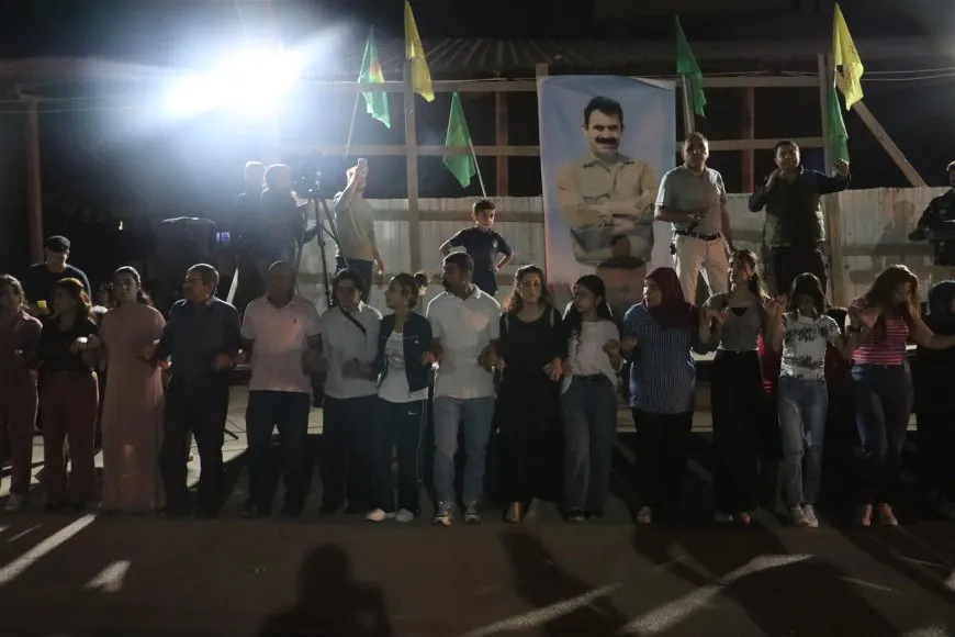 Li Bakur û Rojhilatê Sûriyeyê pîrozbahiyên serketina Tişrînê