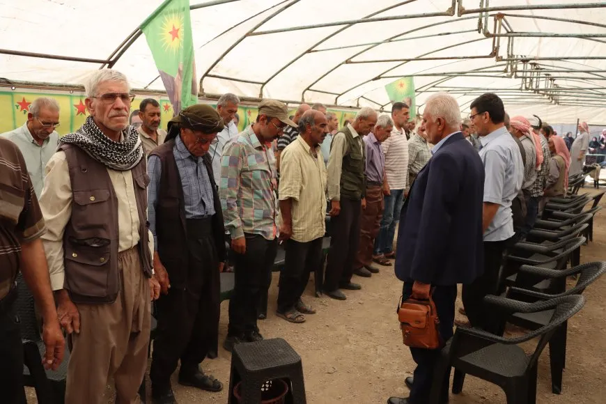 Sersaxî dan malbata şehîd Berxwedan Efrîn