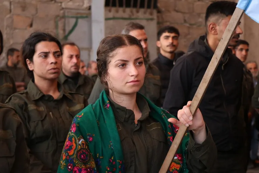 ‛Mîna şehîd Rizgar bê dudilî û tirs em aştiya civakê biparêzin’