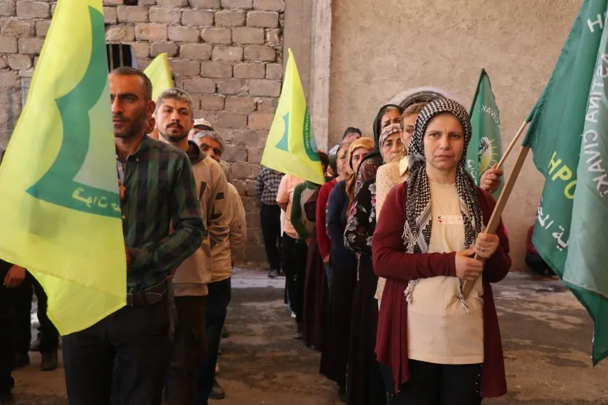 ‛Mîna şehîd Rizgar bê dudilî û tirs em aştiya civakê biparêzin’