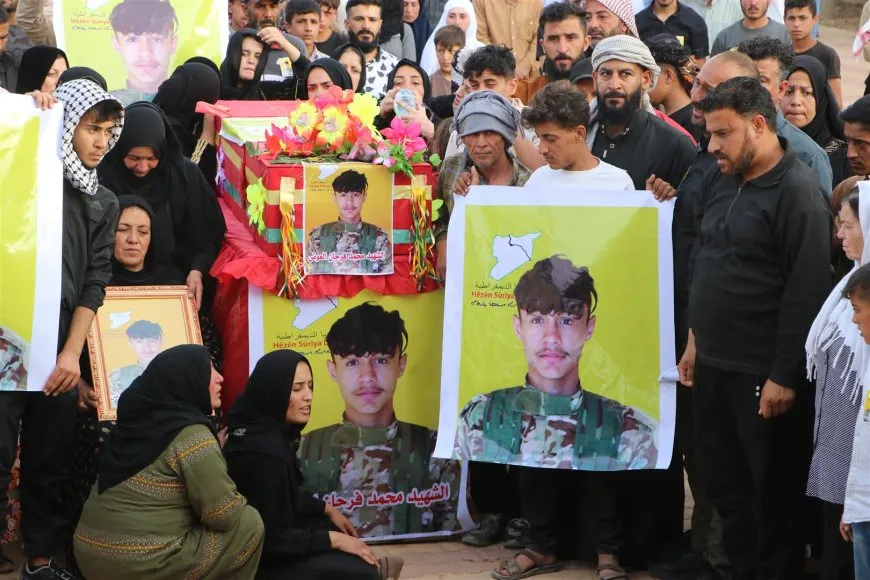 Şehîdê QSD’ê Hemo ber bi rêwîtiya dawî ve hat oxirkirin