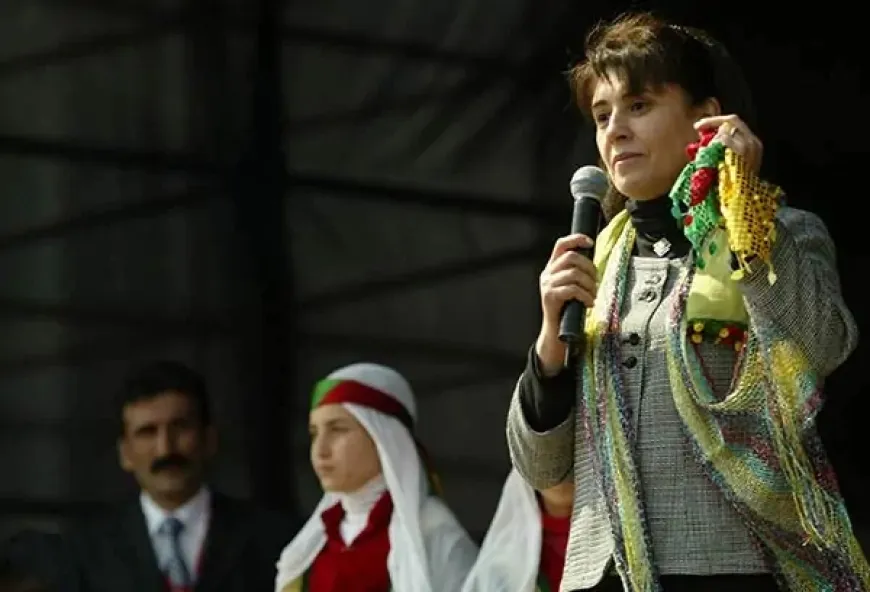 Leyla Zana: Serdema nû berpirsiyariyên nû li ser her kesî ferz dike