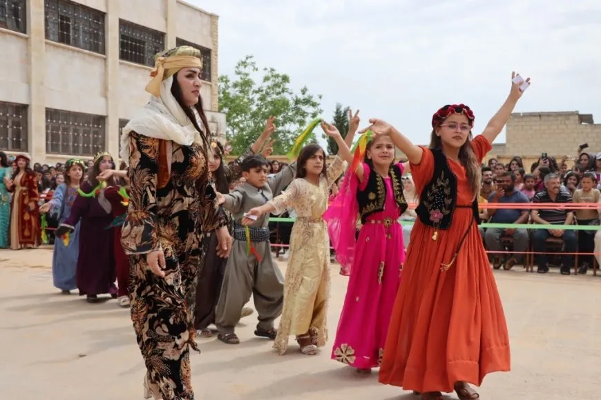 Li 3 navendan pîrozbahiyê Roja Zimanê Kurdî
